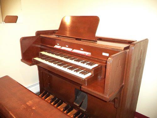 Estey Electro-Pneumatic Reed Organ